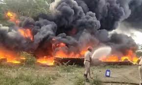 Guntur Fire Accident: గుంటూరులో ఘోర అగ్నిప్రమాదం: ఆకాశాన్ని తాకిన అగ్నికీలలు!
