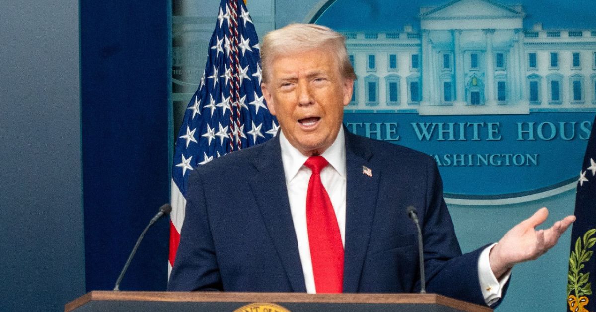 Donald Trump: మరో 24 గంటల్లో ఏం జరగబోతోంది?: అమెరికా-ఇరాన్ ఉద్రిక్తతలతో ప్రపంచవ్యాప్తంగా తీవ్ర ఉత్కంఠ!