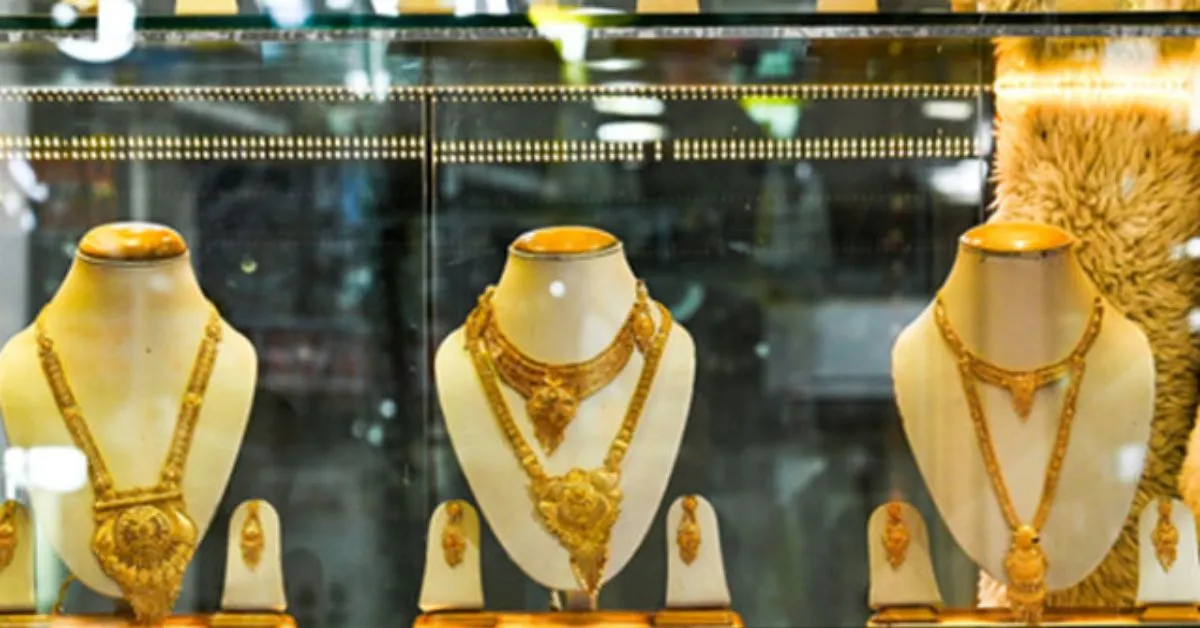 Gold Price Today: పసిడికి బ్రేక్.. పరుగులు పెడుతున్న వెండి.. నేటి ధరలు ఇలా! కిలో వెండిపై ఏకంగా..