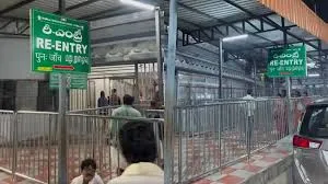 TTD Latest Updates: శ్రీవారి భక్తులకు టీటీడీ బిగ్ అలర్ట్.. క్యూ లైన్లలో సరికొత్త 'రీ-ఎంట్రీ' విధానం అమలు!