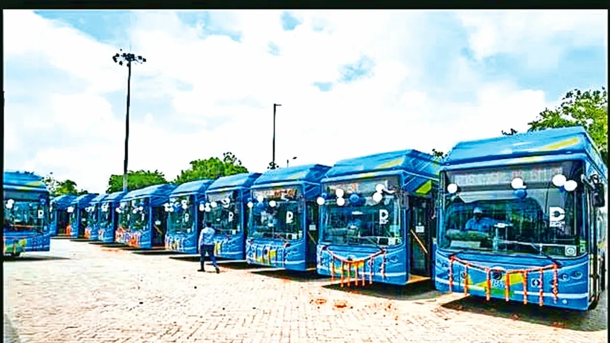 Electric Buses: ఆర్టీసీ రూపురేఖలు మార్చే మెగా ప్రాజెక్ట్... రోడ్లపైకి 5,500 ఎలక్ట్రిక్ బస్సులు!